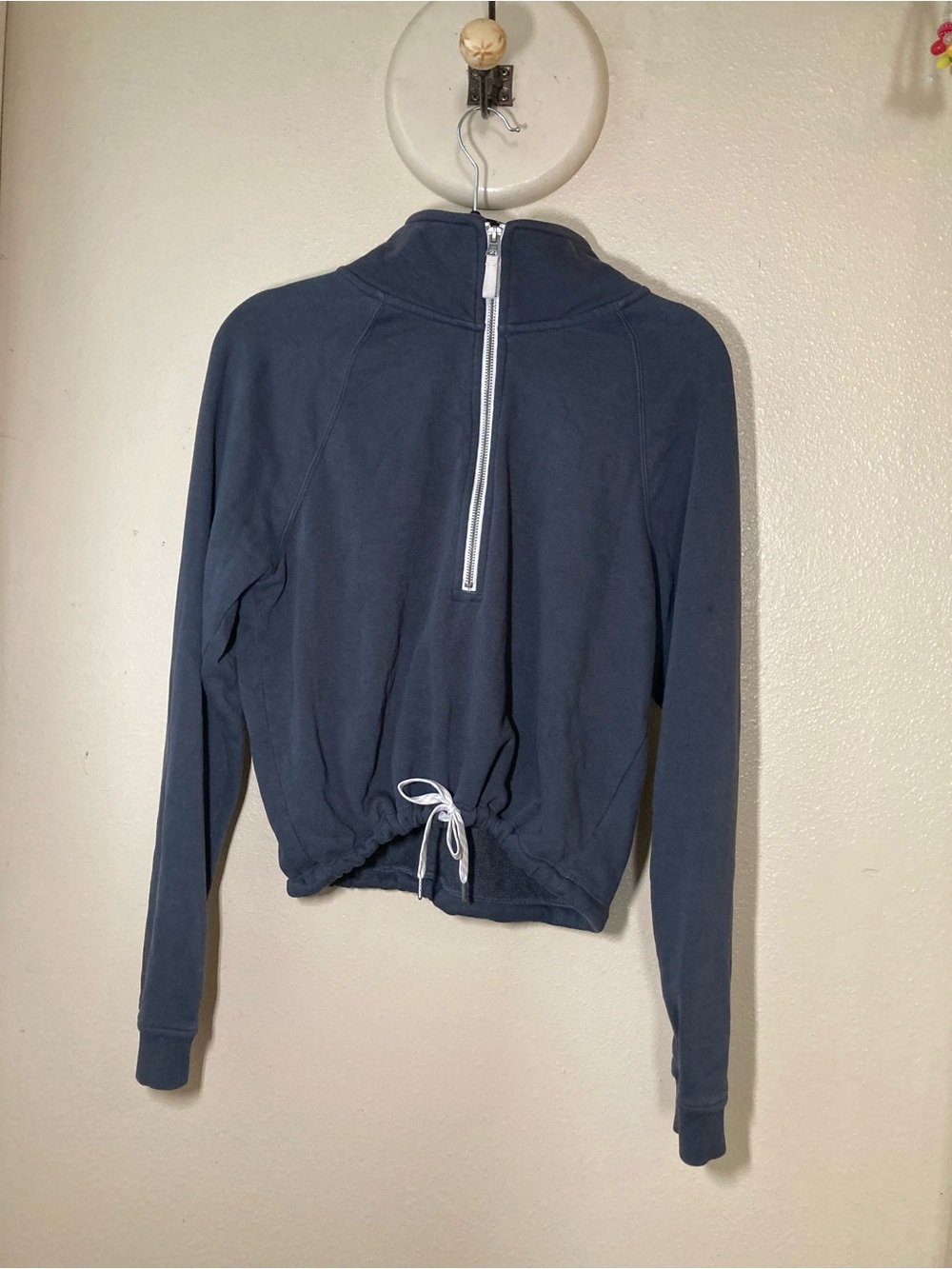 NWOT Vuori Sedona Drawstring Hem Pull Black Half-Zip Pullover Sweatshirt